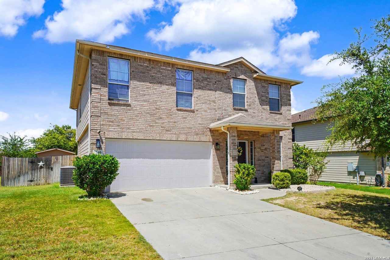 740 Fountain Gate - Photo 4 of 47
