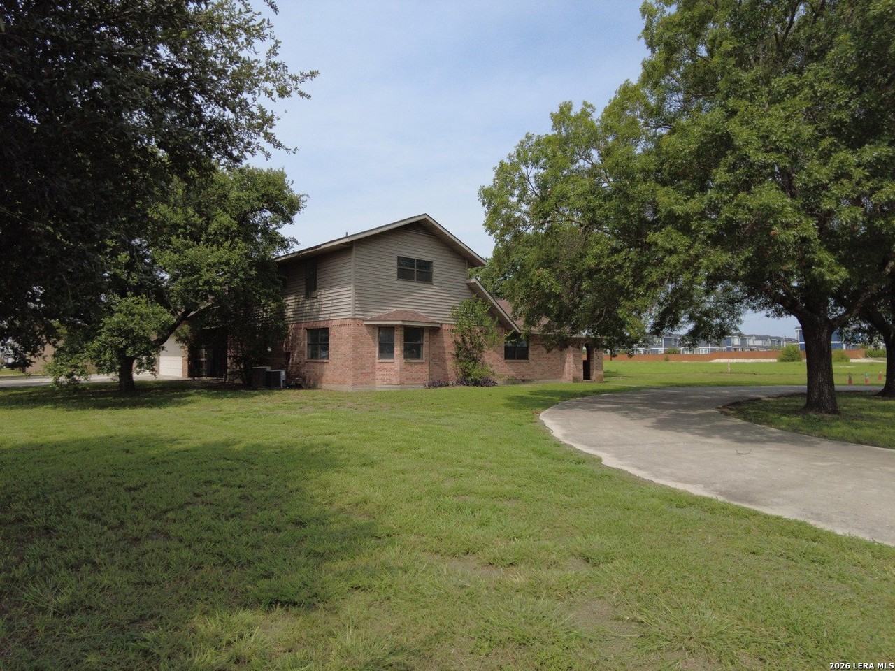 972 Barbarosa Rd - Photo 2 of 21