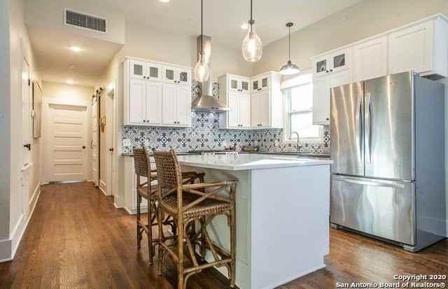 424 W Magnolia Ave #101 - Photo 4 of 32