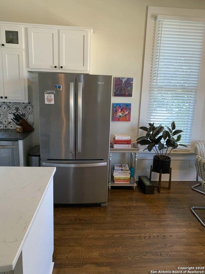 424 W Magnolia Ave #101 - Photo 7 of 32