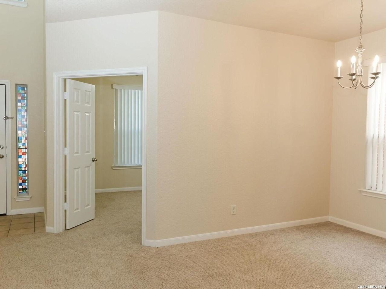 1202 Murray Winn - Photo 7 of 33