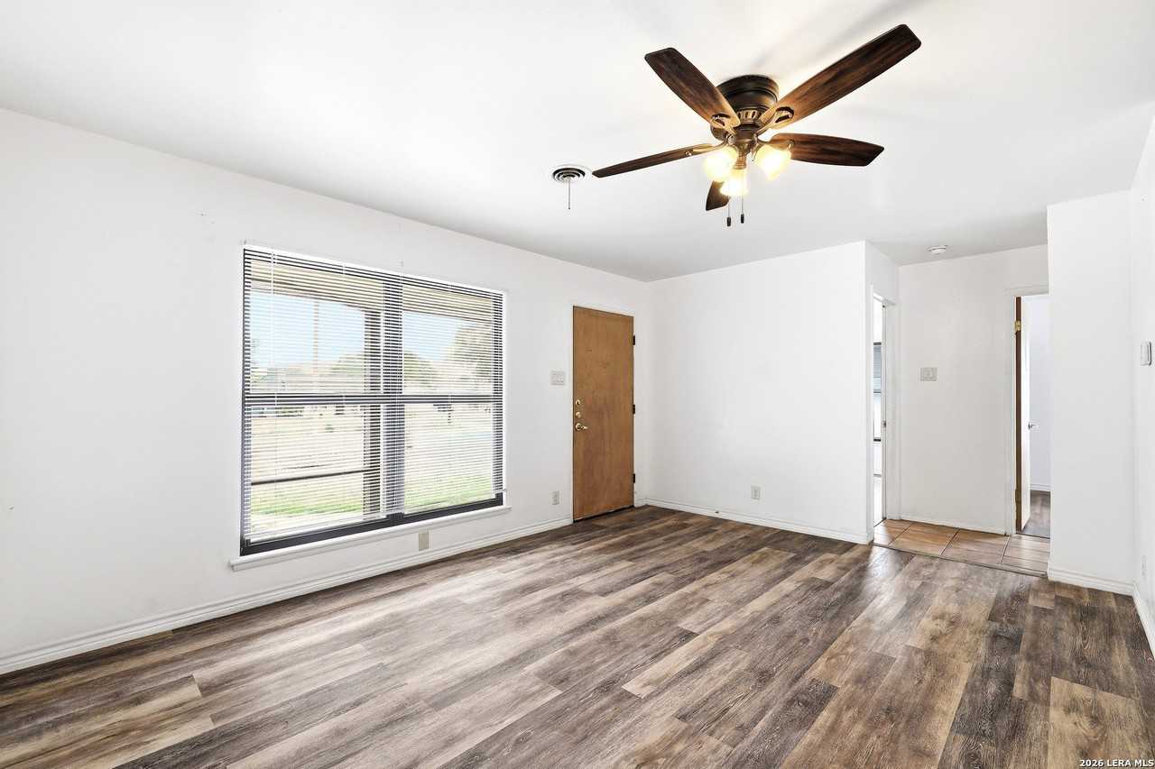 3602 Van Dyke Dr - Photo 6 of 25
