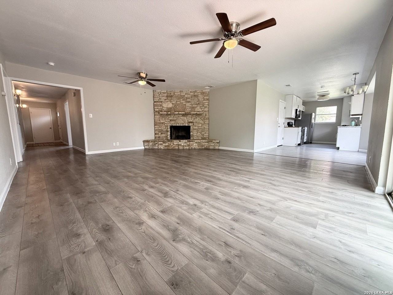 5522 Grand Lake Dr - Photo 6 of 13