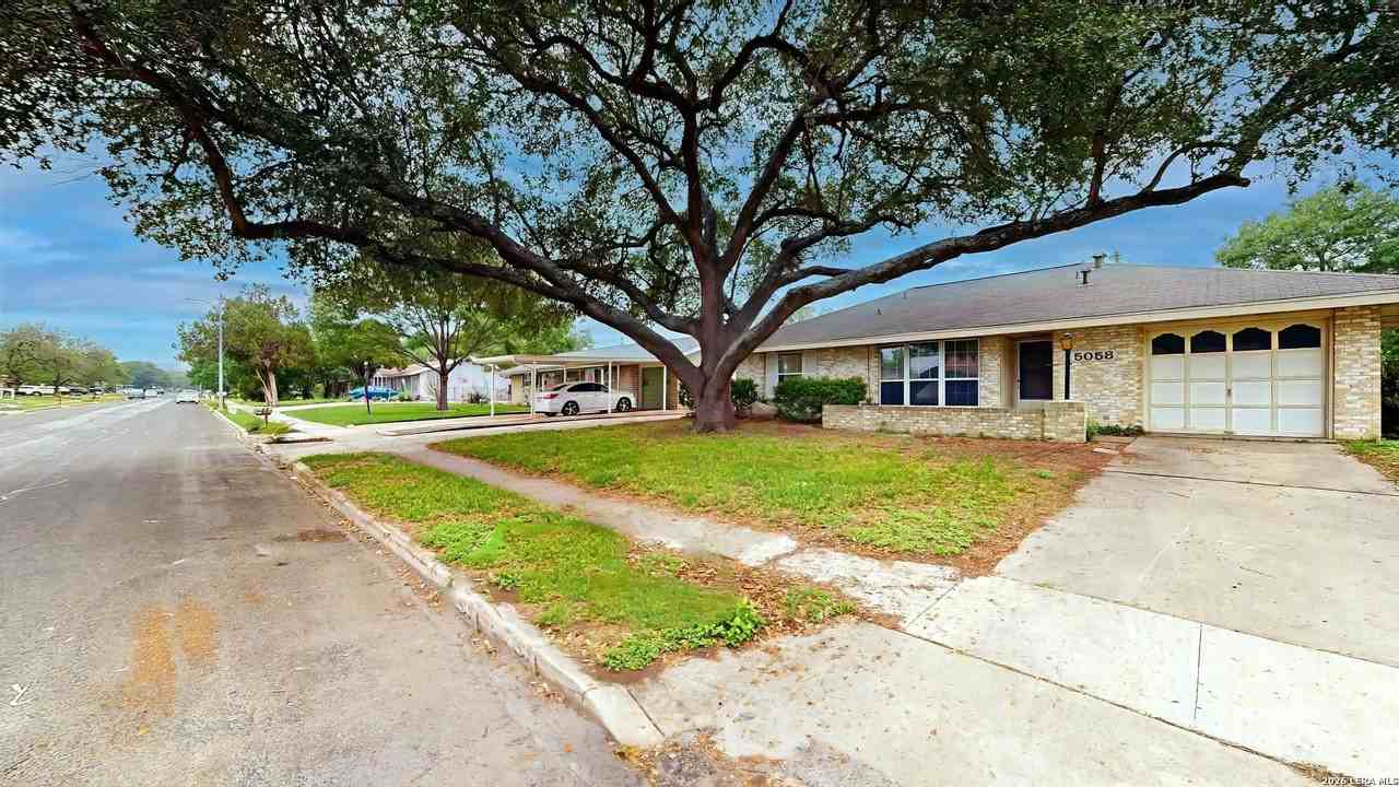 5058 Galahad Dr - Photo 6 of 25