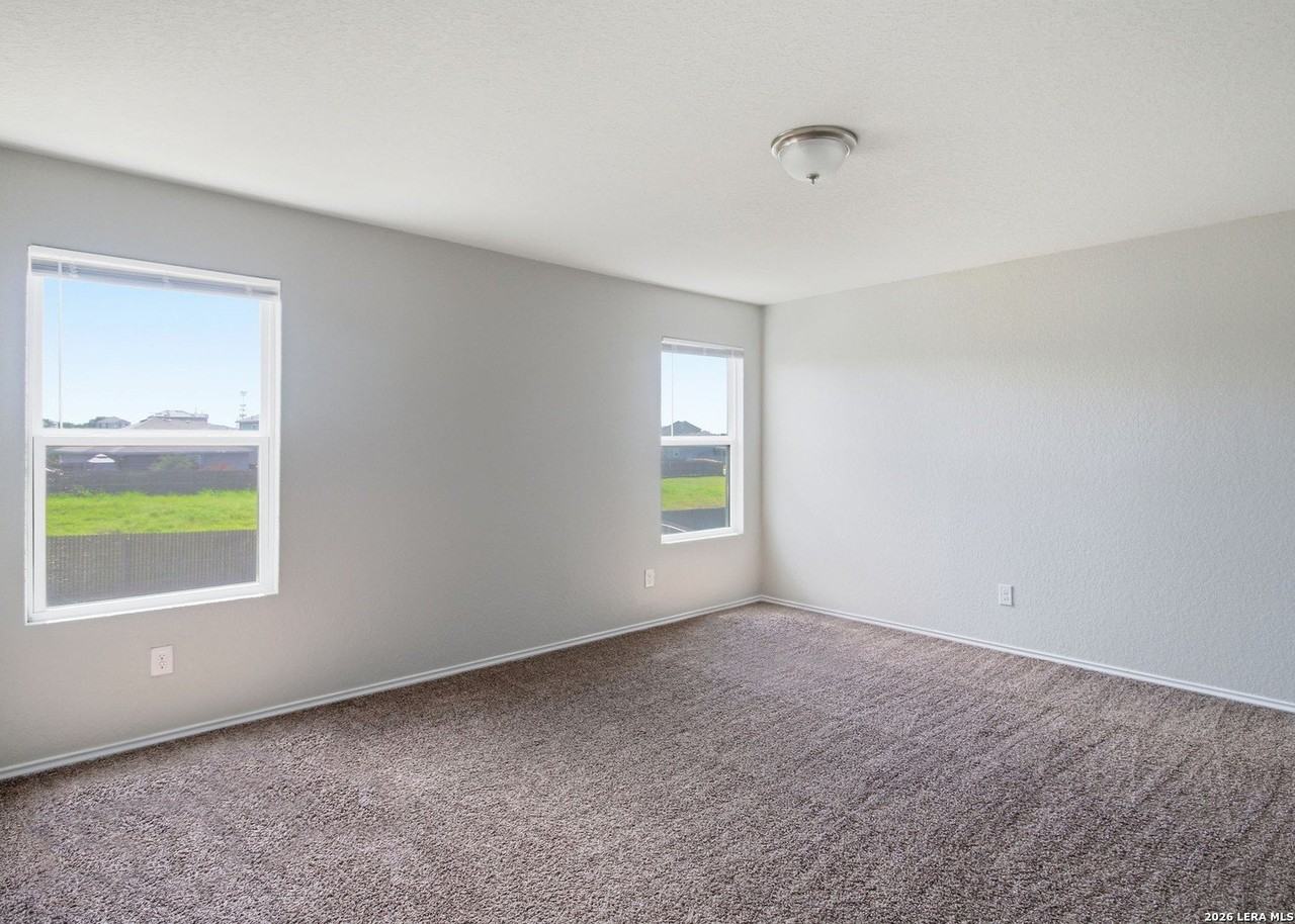 7526 Crestway Rdg - Photo 2 of 12