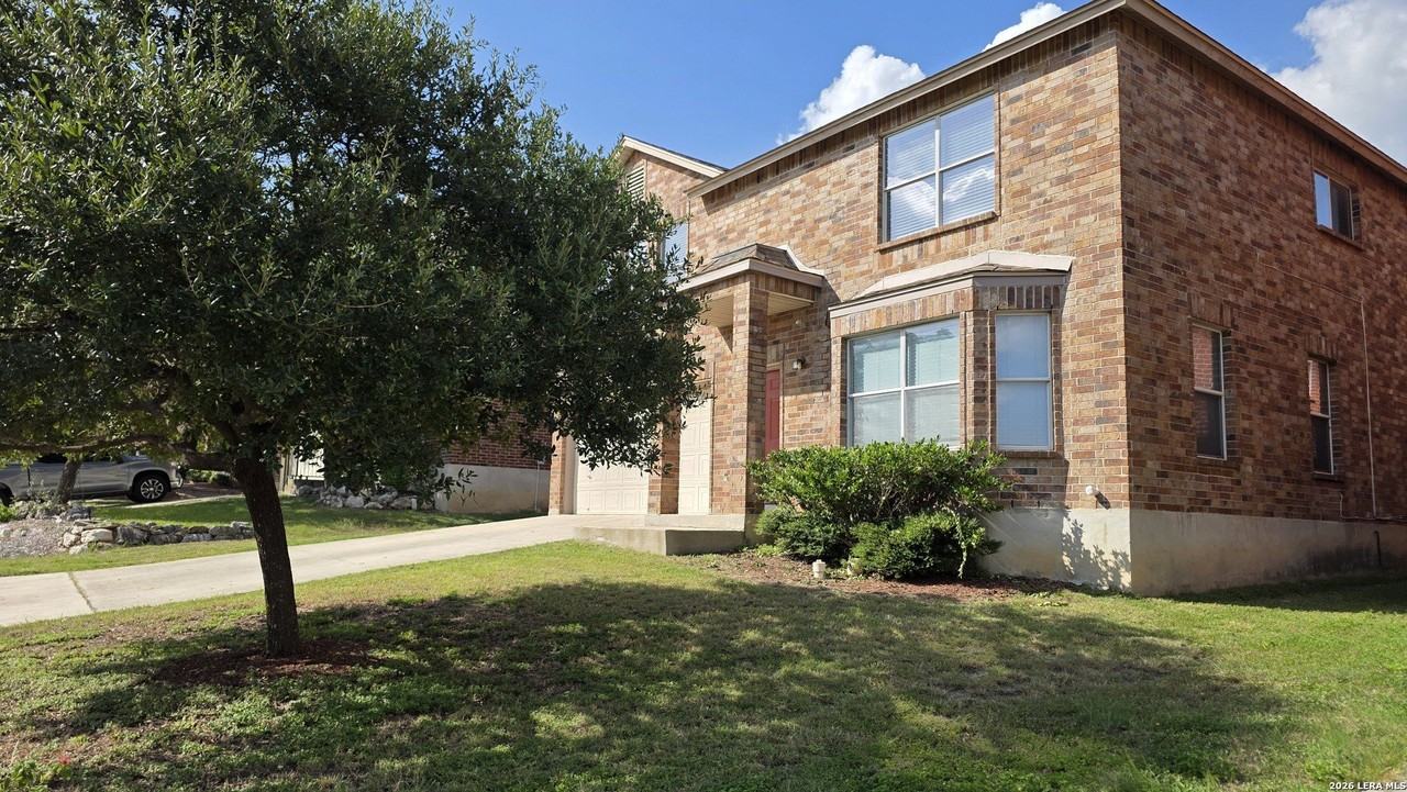 847 Quitman Oak - Photo 3 of 41