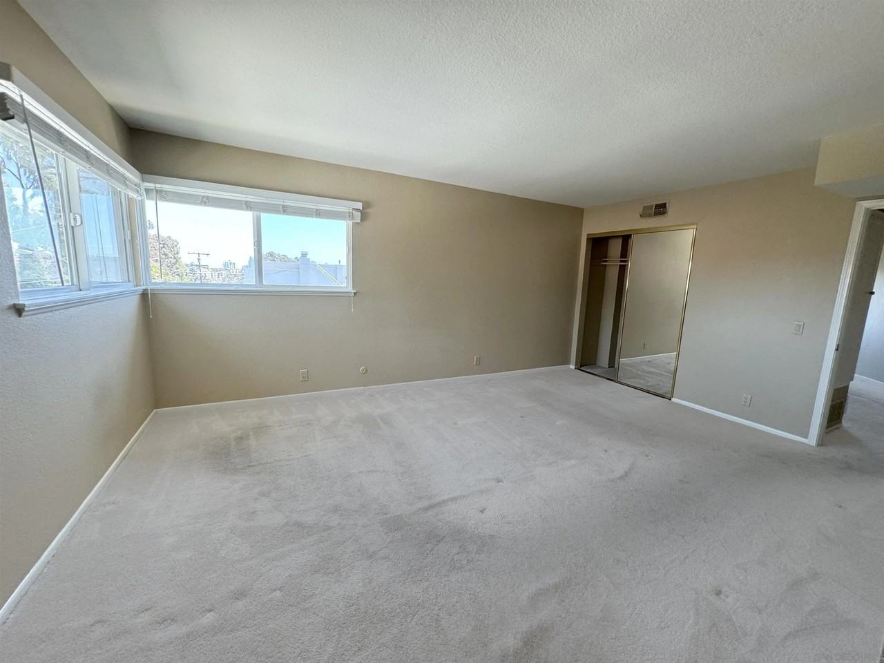 2920 Union St #301 - Photo 7 of 18
