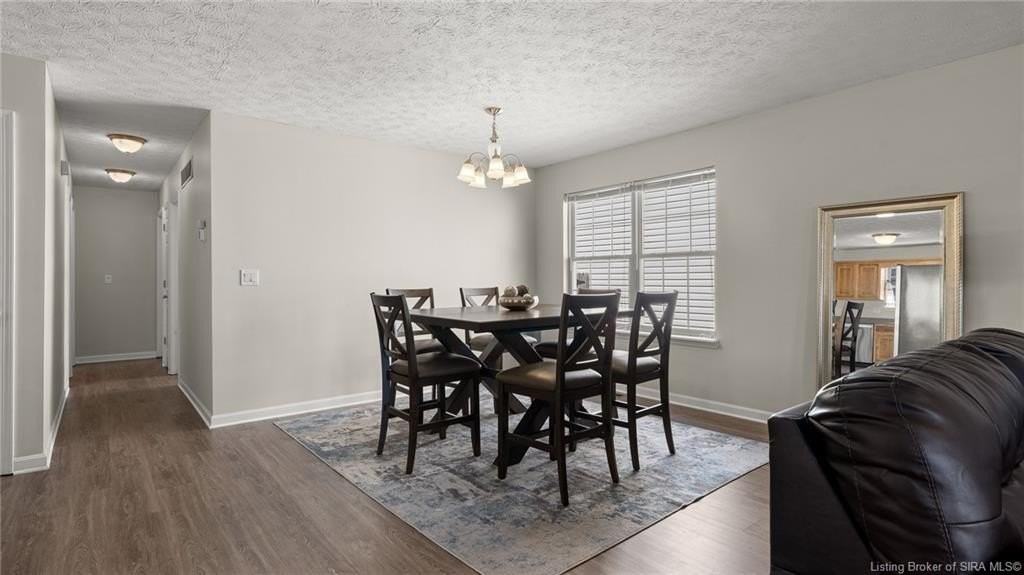 7836 Joseph Dr - Photo 5 of 31