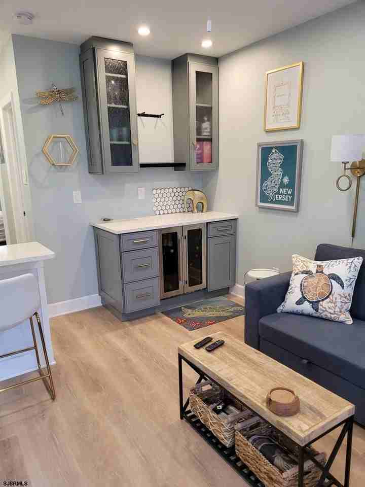 9401 Pacific Ave #8 - Photo 3 of 8
