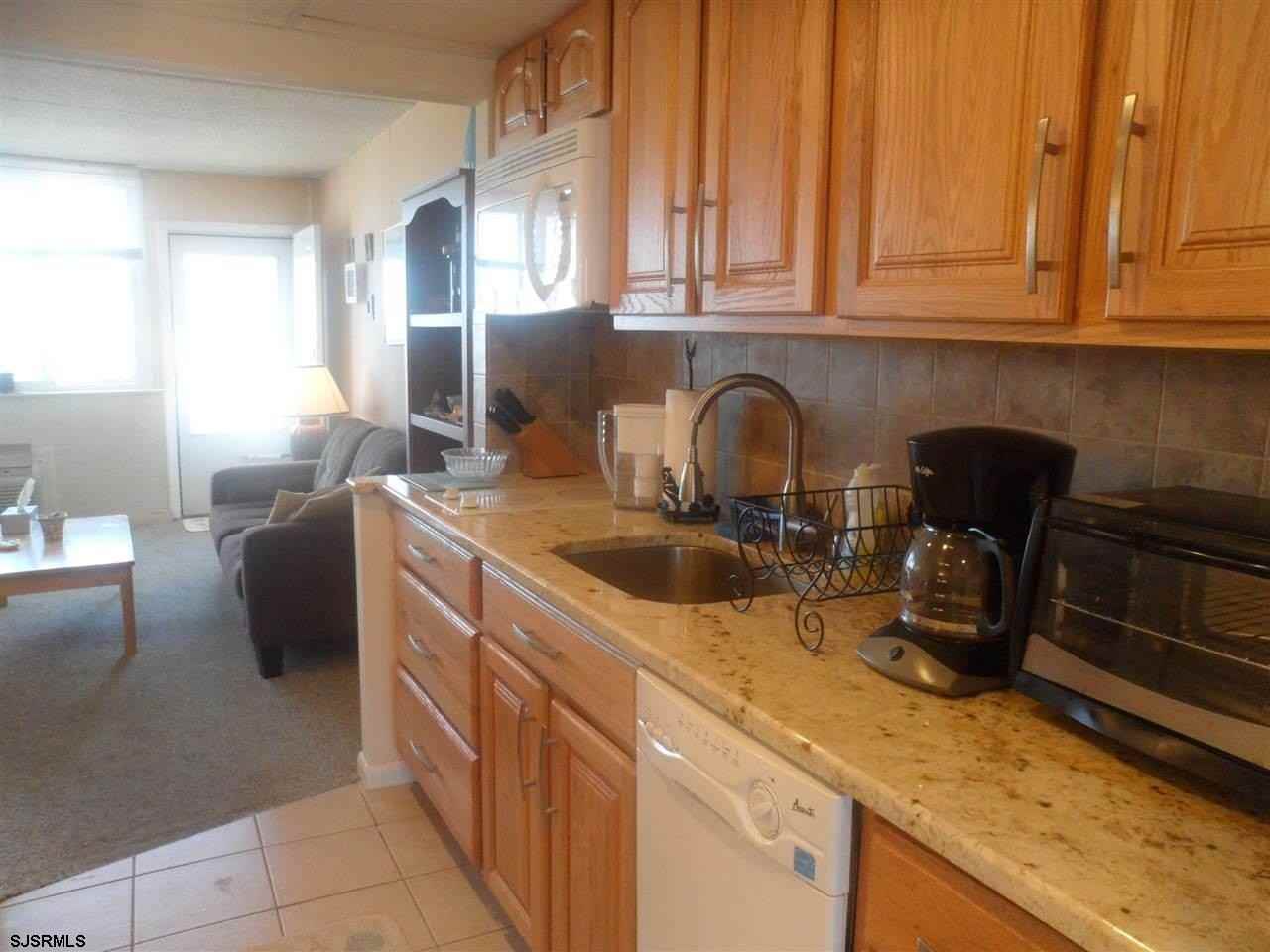 5400 Boardwalk #304 - Photo 4 of 13