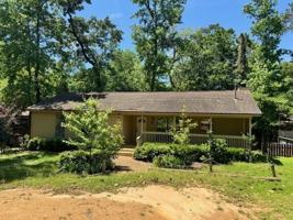 featured image of 1804 S Magnolia Dr