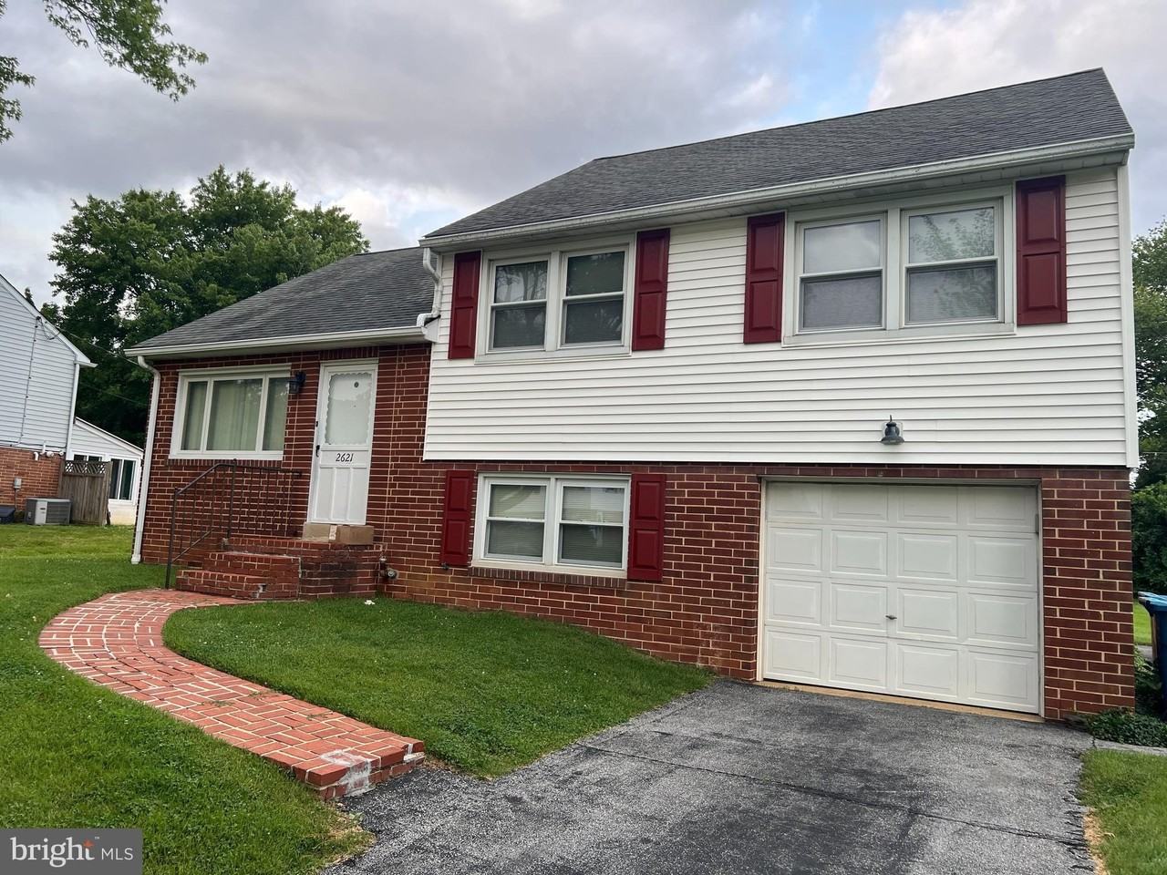 2621 Darby Dr