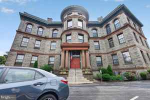 featured image of 2400 Baynard Blvd #3