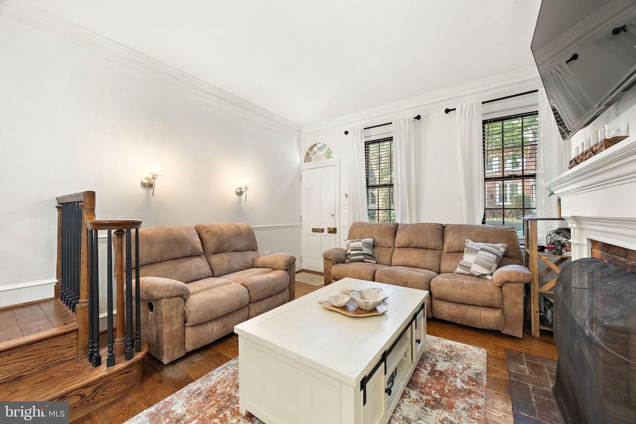 925 Lovering Ave - Photo 4 of 16