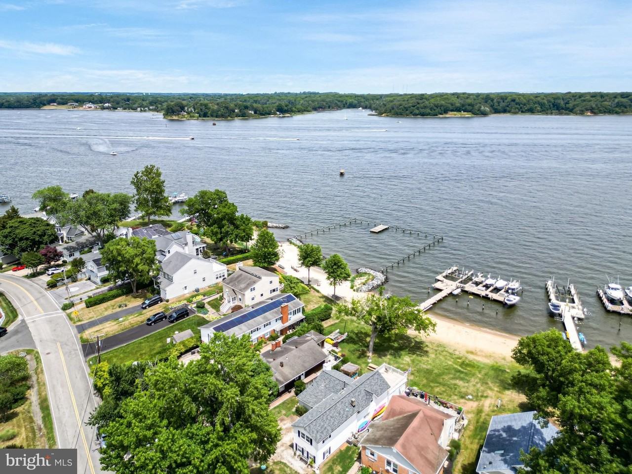 3440 S River Ter - Photo 5 of 43