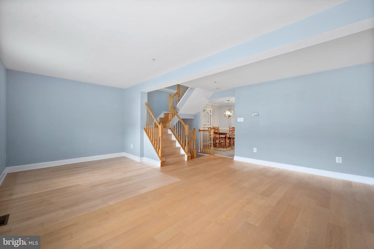 4663 Weston Pl - Photo 3 of 25
