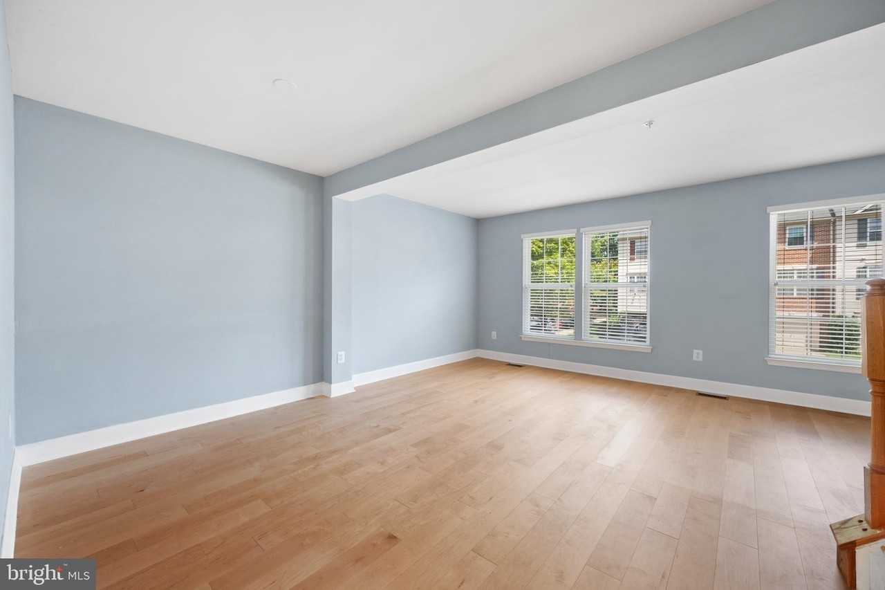 4663 Weston Pl - Photo 5 of 25