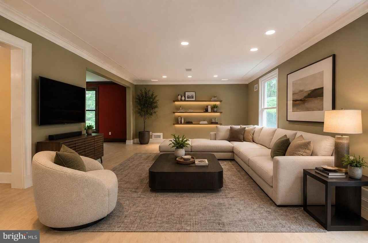 11501 Skipwith Ln - Photo 5 of 50