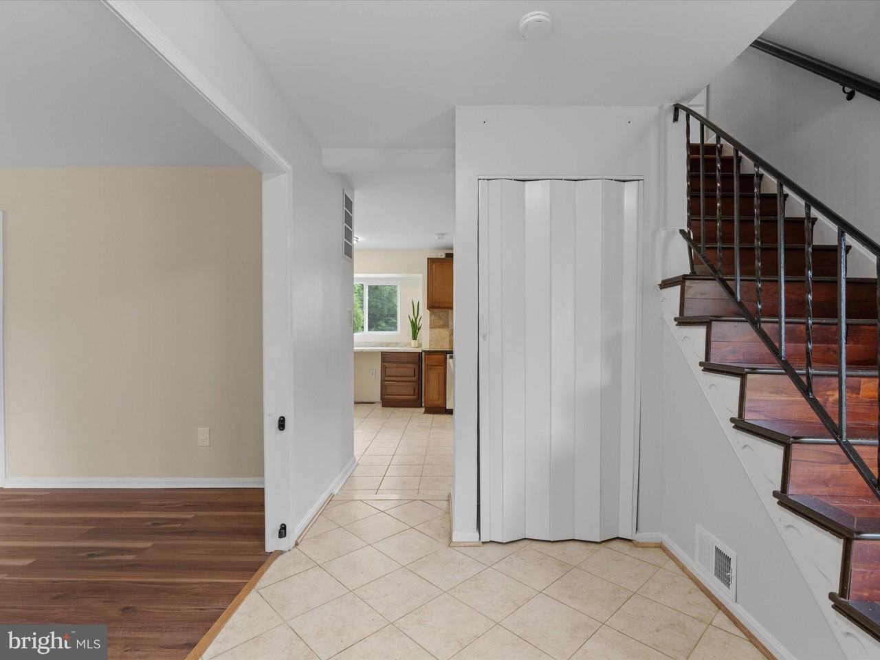 1001 Archery Dr - Photo 3 of 35