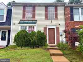 featured image of 16 Dorchester Cir
