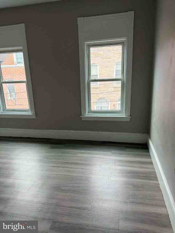 1224 Fidelity St - Photo 6 of 19