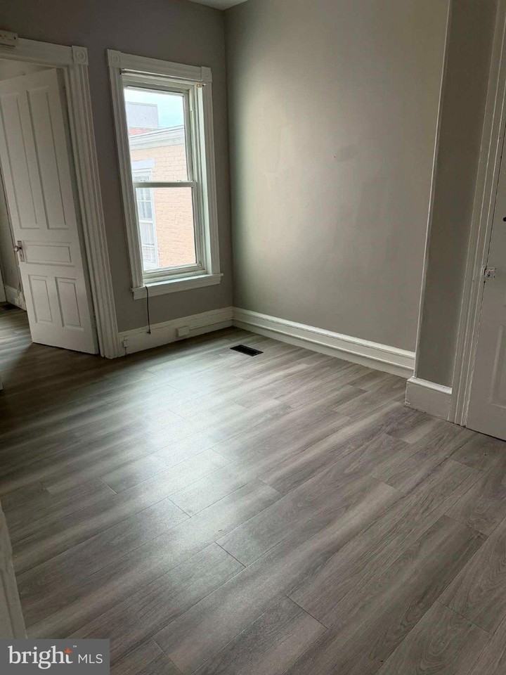 1224 Fidelity St - Photo 7 of 11