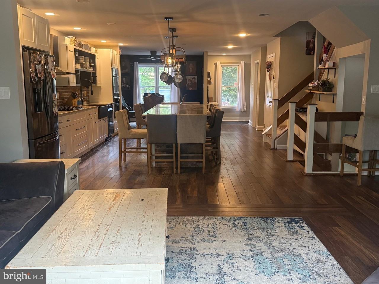 27 Main St - Photo 5 of 36