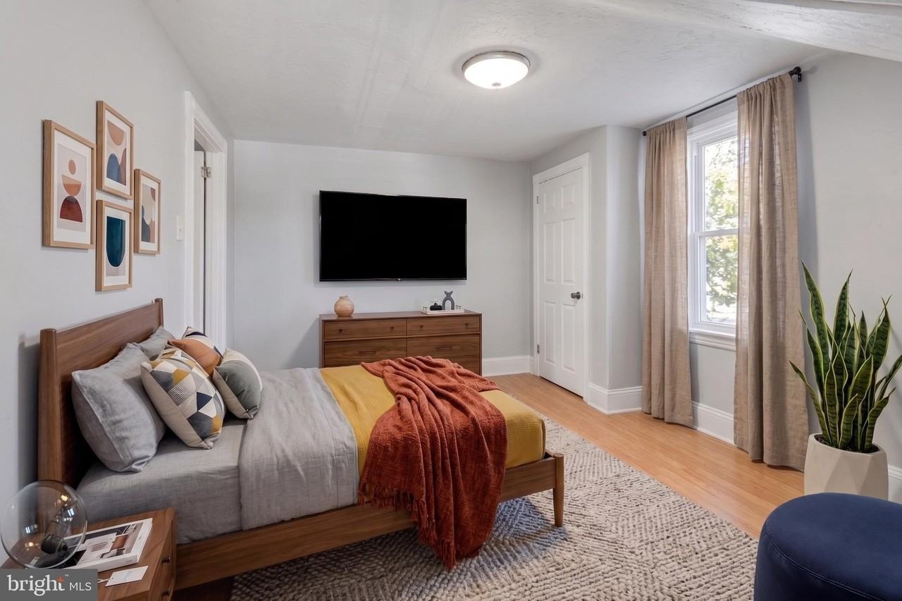158 Montgomery Ave #3 - Photo 2 of 18