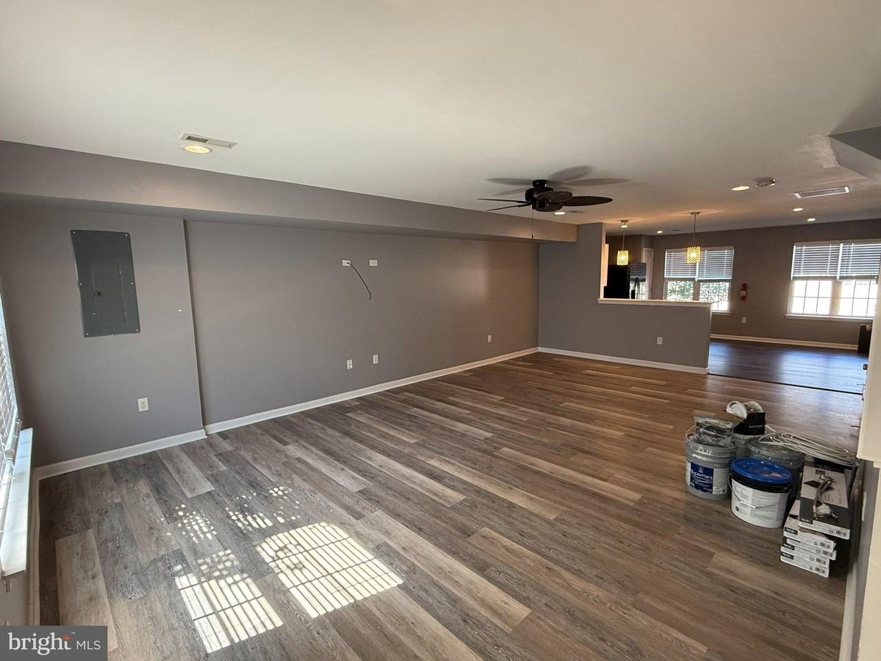 135 S Charlotte St - Photo 3 of 25