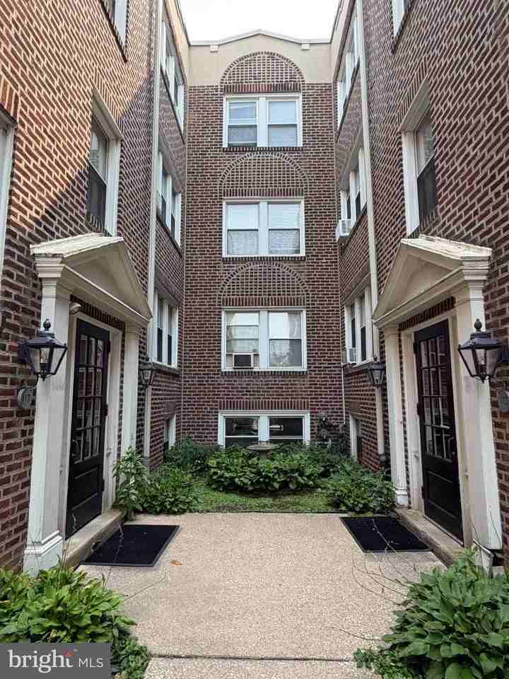 117 N Essex Ave #B301 - Photo 4 of 15