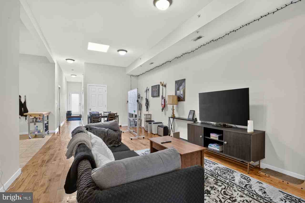 4011 Baring St #9 - Photo 2 of 29