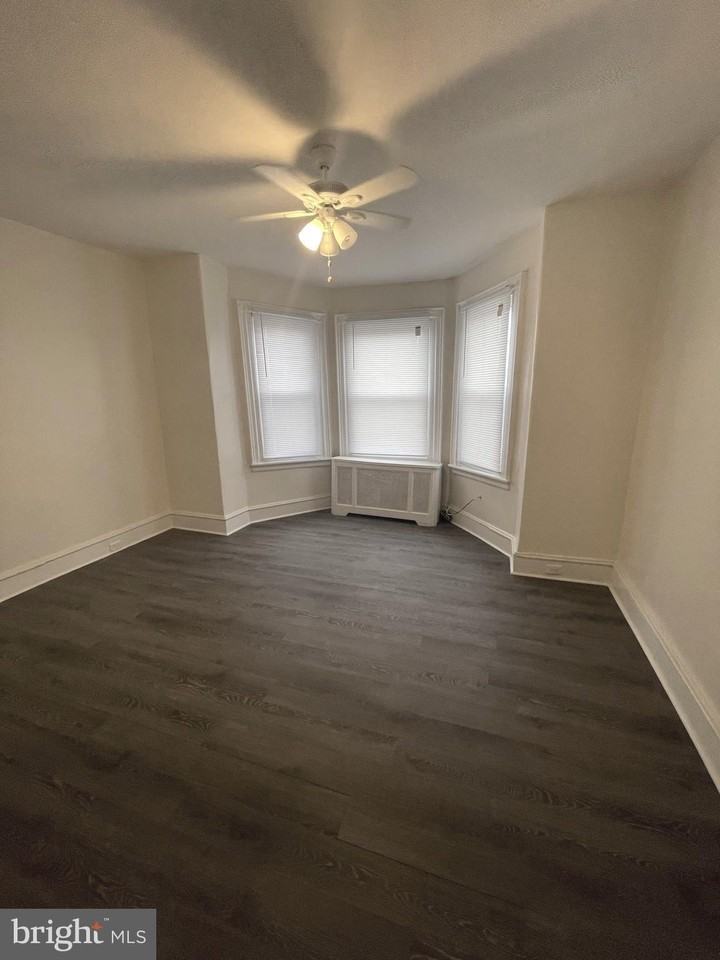 226 S 56th St #2 - Photo 3 of 13