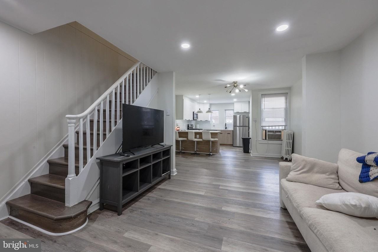 7710 Temple Rd - Photo 2 of 18