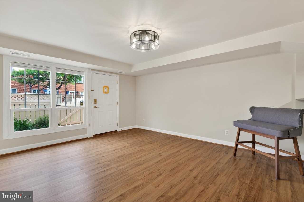 1461 N Van Dorn St #A - Photo 3 of 18