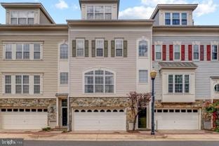 5053 Donovan Dr - Photo 1 of 1