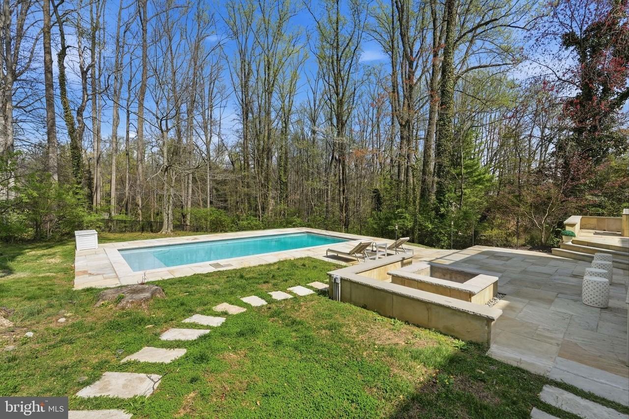 3515 Devon Dr - Photo 2 of 38