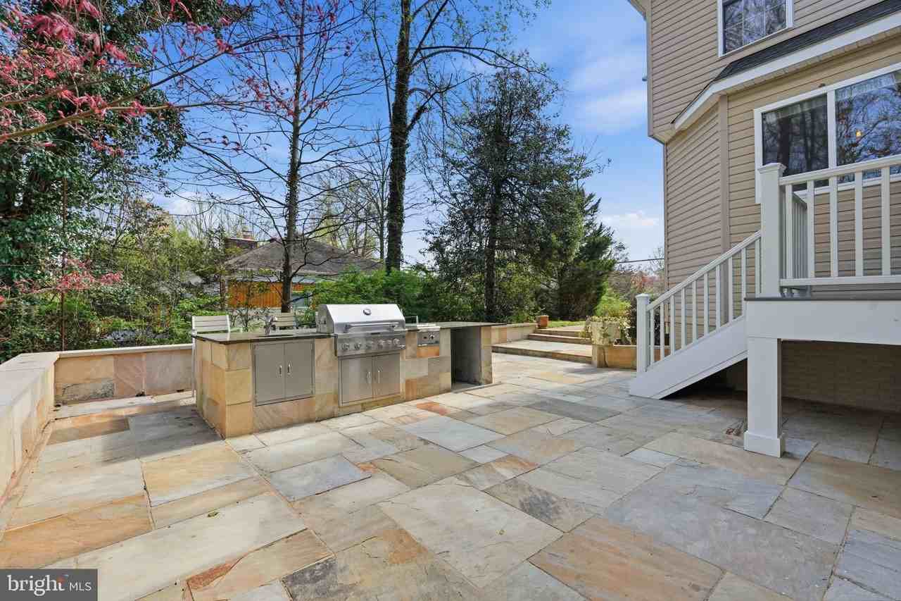 3515 Devon Dr - Photo 5 of 38