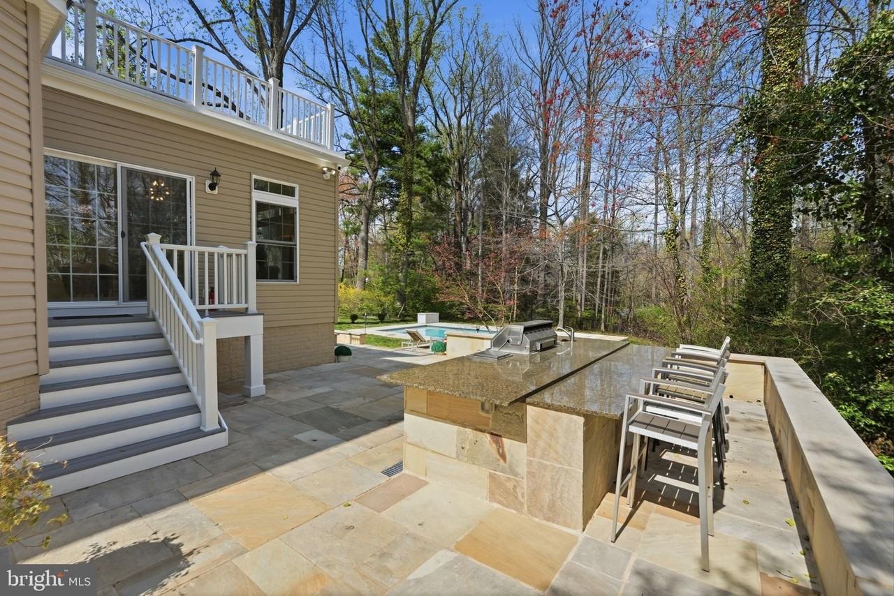 3515 Devon Dr - Photo 6 of 38