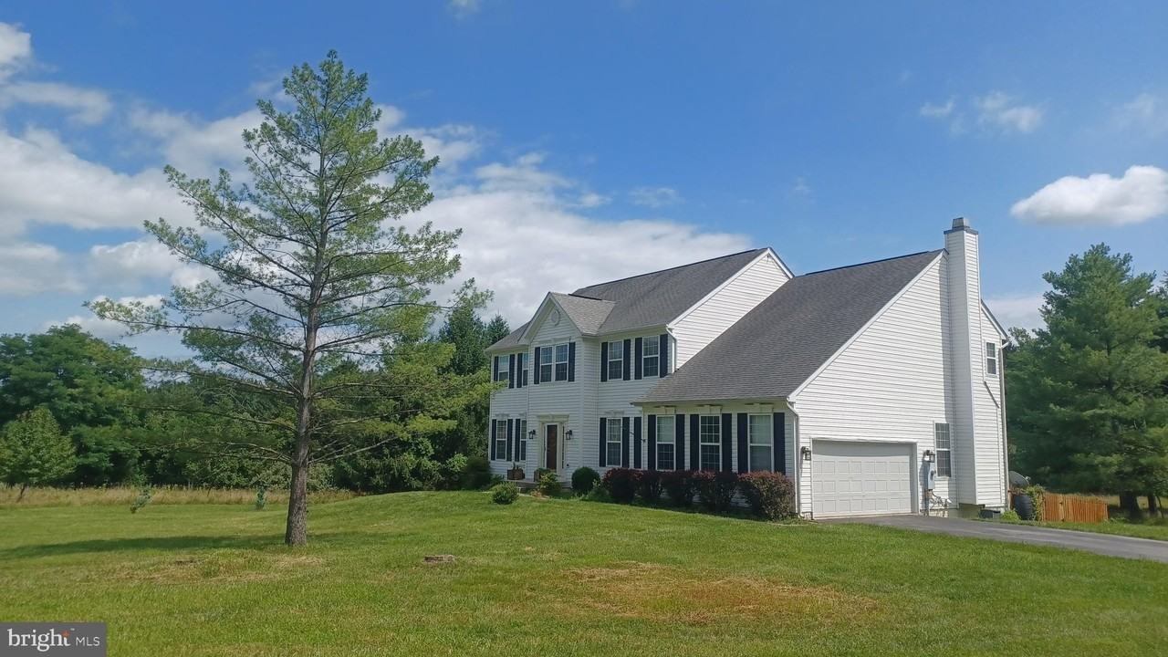 39227 Tollhouse Rd - Photo 2 of 31