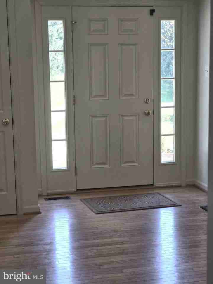 39227 Tollhouse Rd - Photo 7 of 31
