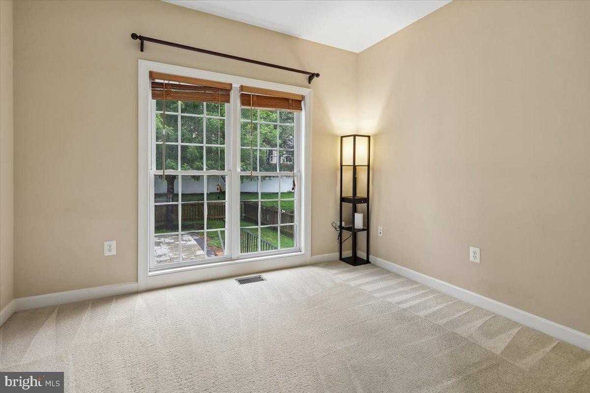 42855 Chatelain Cir - Photo 6 of 30