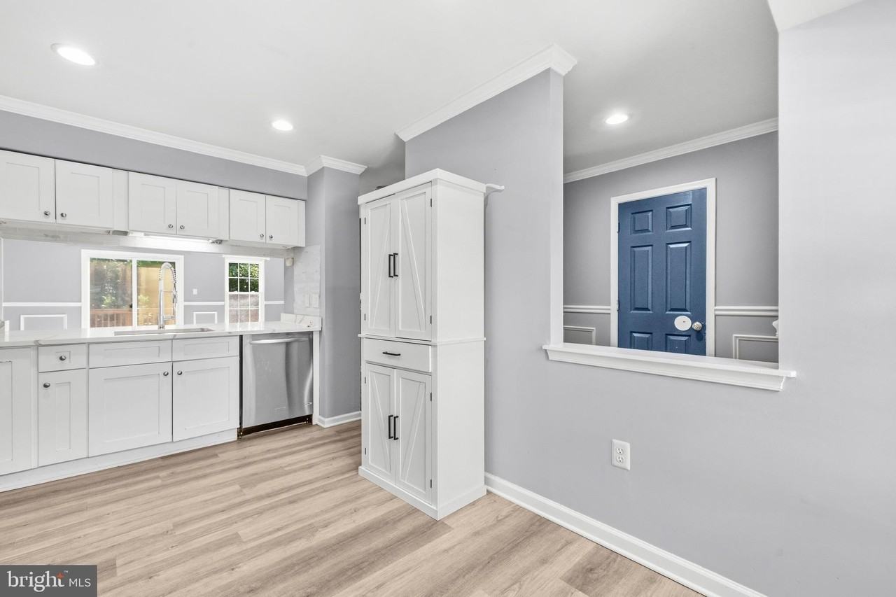 4217 Kenton Cir - Photo 6 of 40