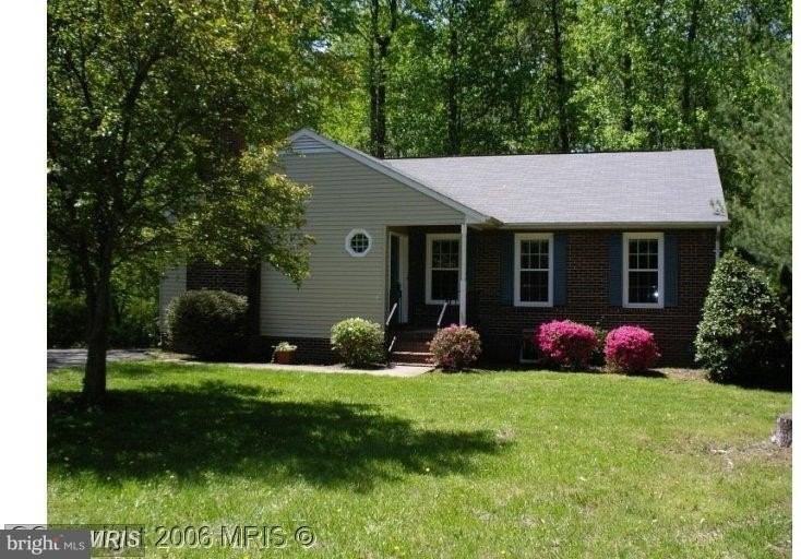 231 Vine Pl - Photo 2 of 22