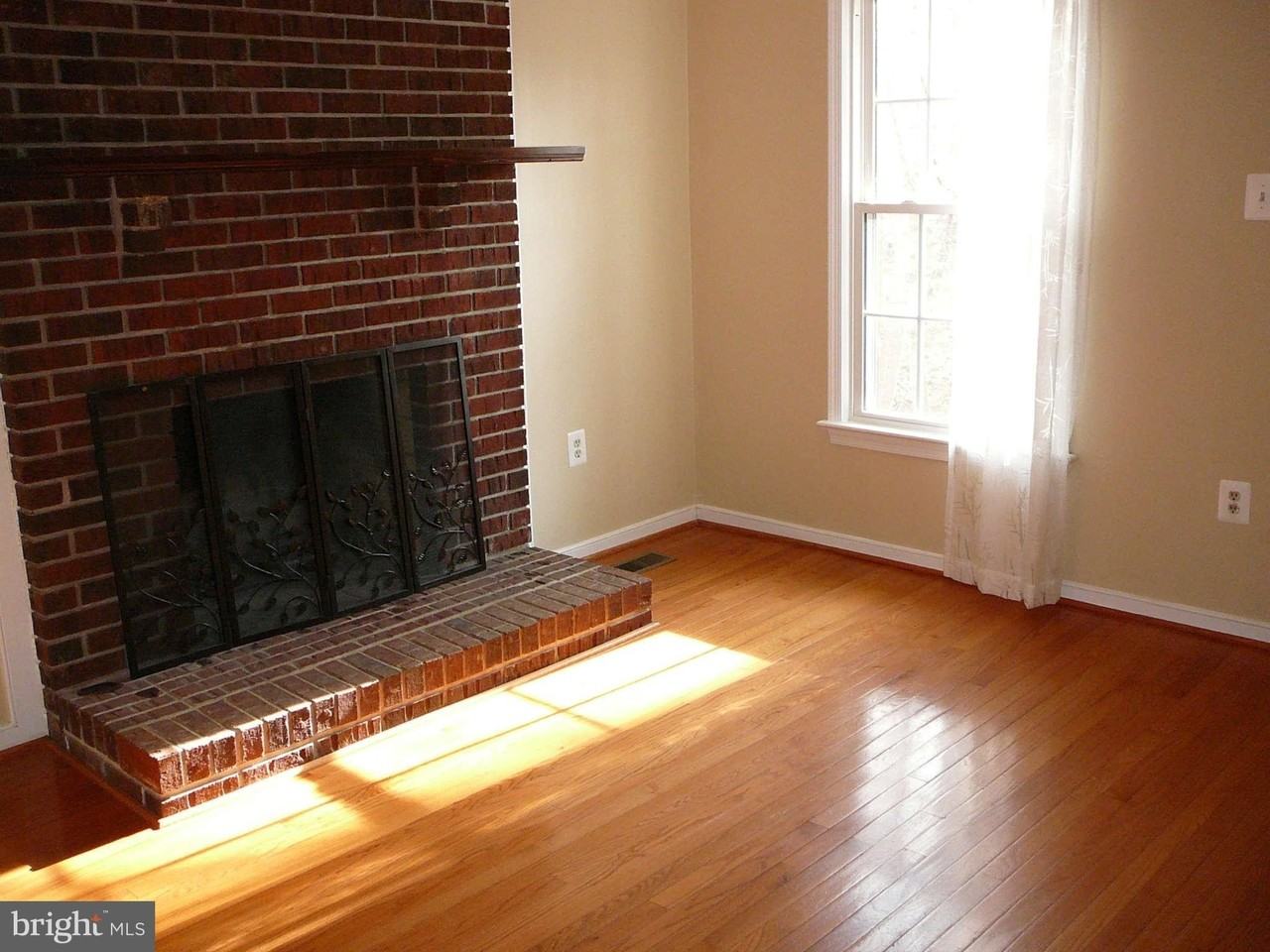 231 Vine Pl - Photo 7 of 22