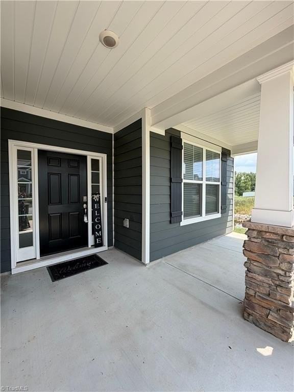 4270 Pelican St - Photo 3 of 50