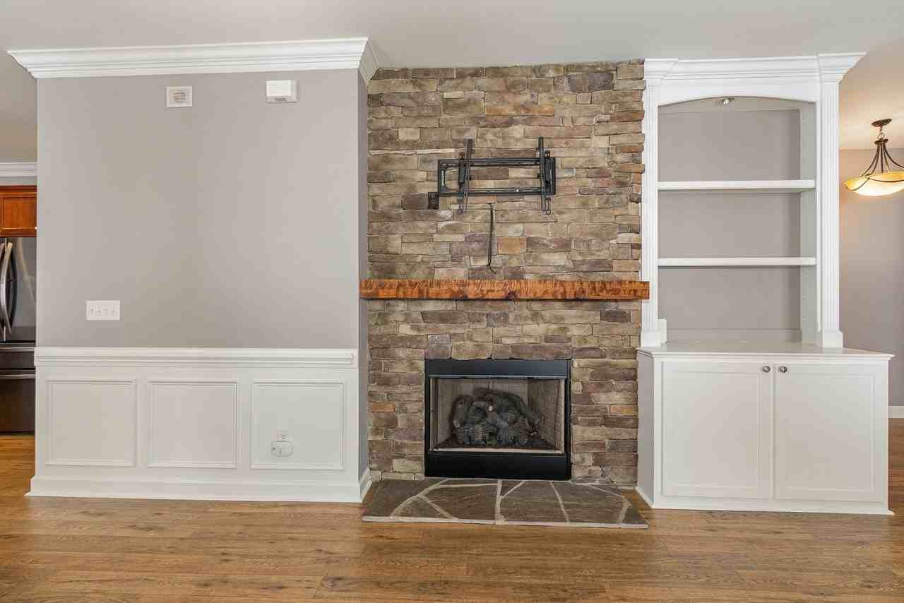 1048 Gold Rock Ln - Photo 6 of 25