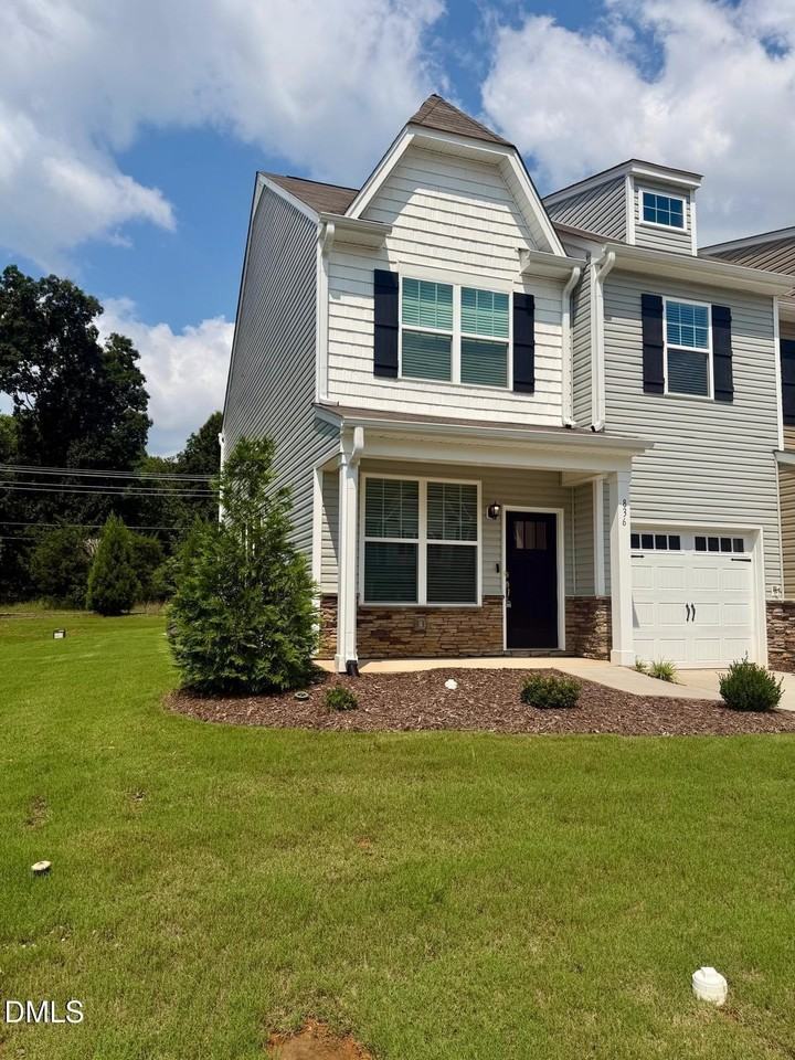836 Pryor St - Photo 2 of 40