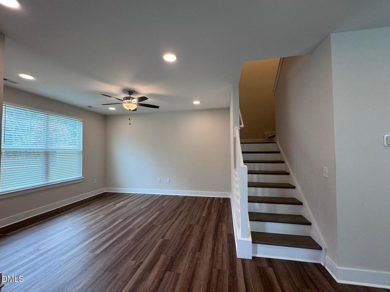 836 Pryor St - Photo 5 of 40