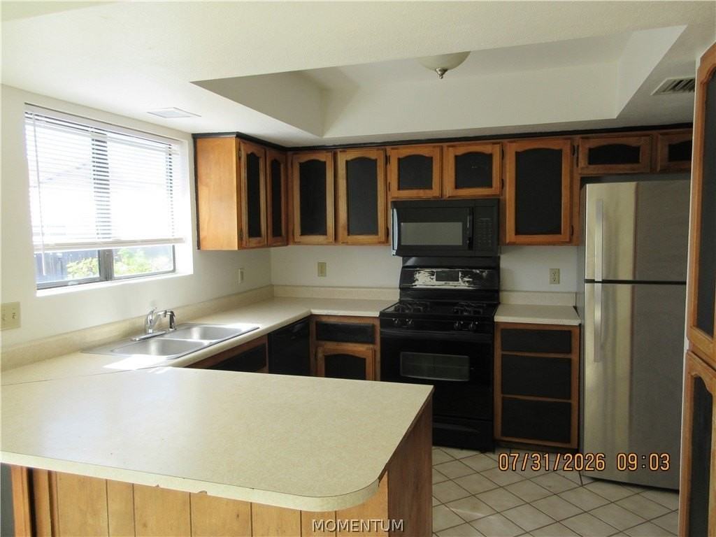 3574 N Wells St - Photo 3 of 14