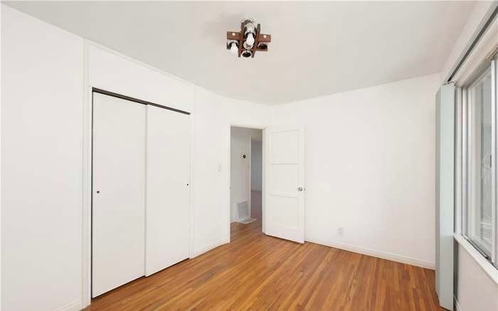 12619 Eastbrook Ave - Photo 2 of 15